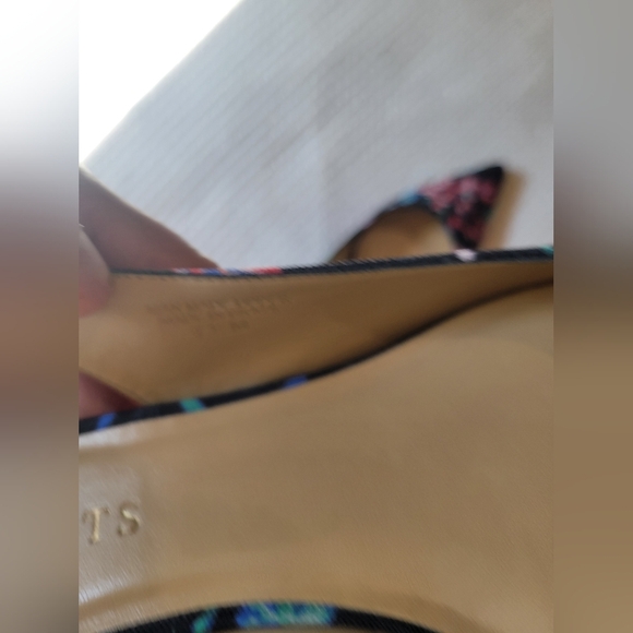 Talbots Women's Floral Slingback Heels - Black - Picture 11 of 11